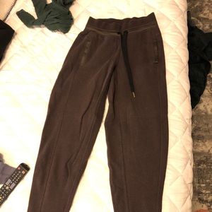 Lululemon sweatpants